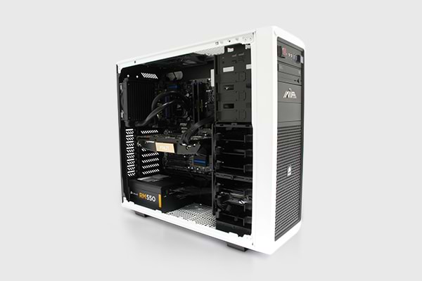presse_2014_pcgameshardware_mifcom-titanfall-gaming-pc.jpg