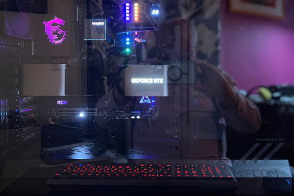 Der kraftstrotzende Monolith RTX 4090 im MIFCOM-PC